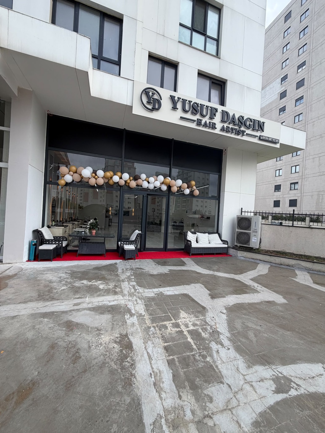Yusuf Daşgın Hair Artist dış cephe